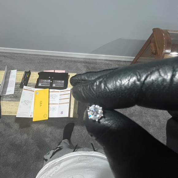 VVS1 Ear Rings 1Ct - Picture 5 of 6